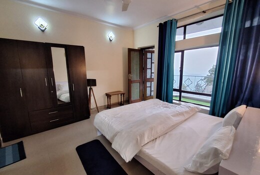 Mountain View 2BHK Viram By Lehriyat Retreats