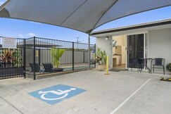 Caboolture Central Motor Inn, SureStay Collection by BW