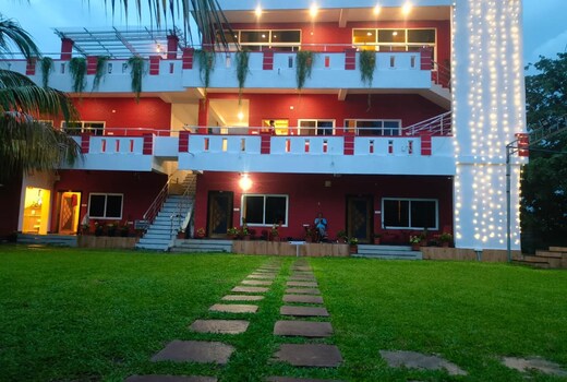 INDUKURIS FARM RETREAT