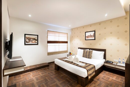 THE LOTUS HOTEL SAMEERA