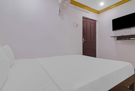 Hotel O V Guest Inn