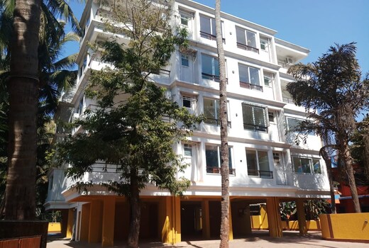 Calangute No.8 | 2 BHK Apartment & Pool