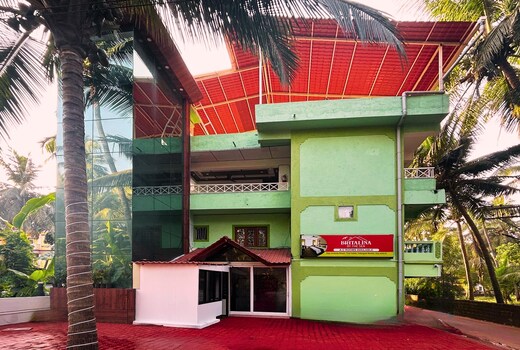 Britalina by the Sea 200m from Calangute Beach