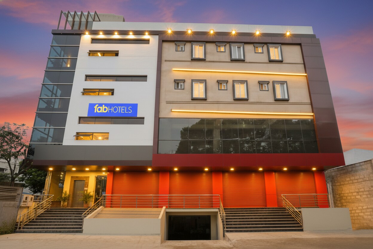 FabHotel Golden Stay - JP nagar Metro