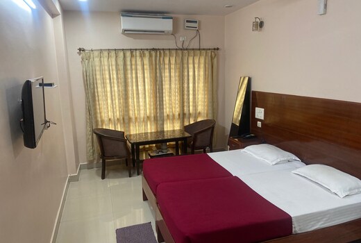 Hotel Krishna Towers