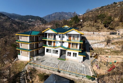 GK Paradise Village Resort & Cottages