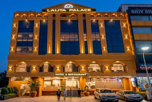 Hotel Lalita Palace