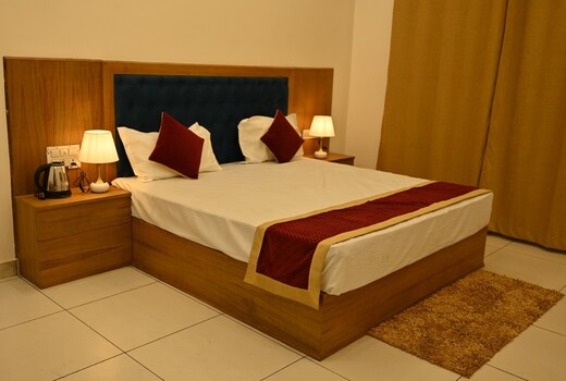 Hotel Shiva Palace By MSd Group.