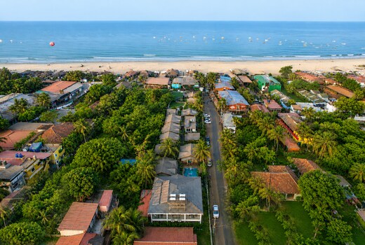 Foxoso Aaristo Baga Beach Resort