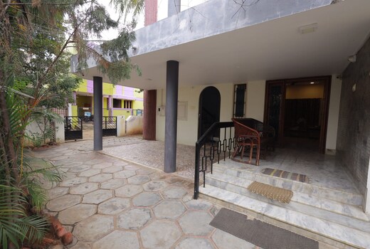 Royal Stay Serviced Apartments | Rooms & Caretaker