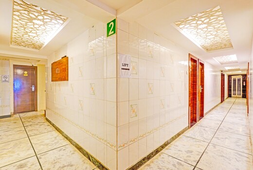 Flagship Hotel Admire Suit
