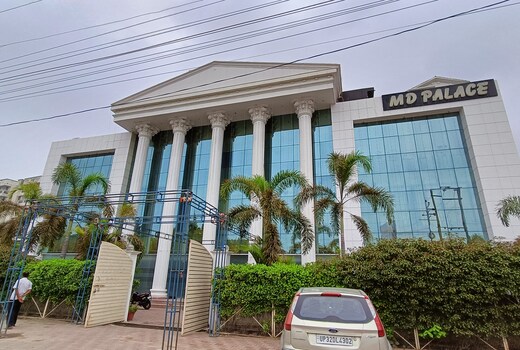 M D PALACE