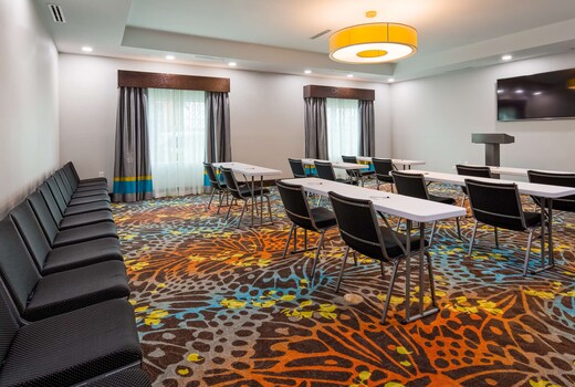 Best Western Plus Pasadena Inn and Suites