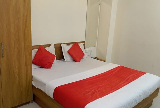 Hotel Madhav, Ahmedabad