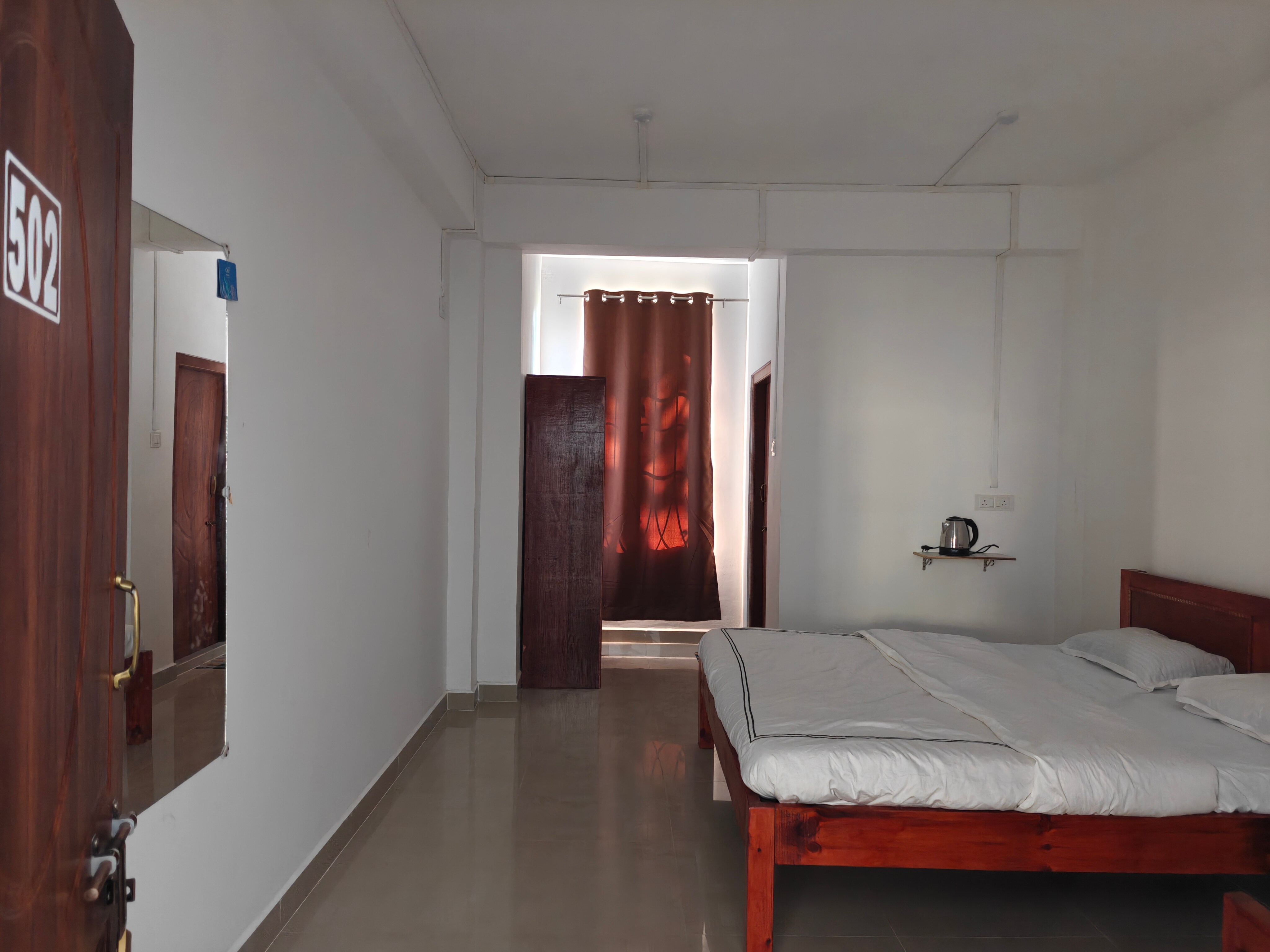 Pahari Restaurant and Lodge