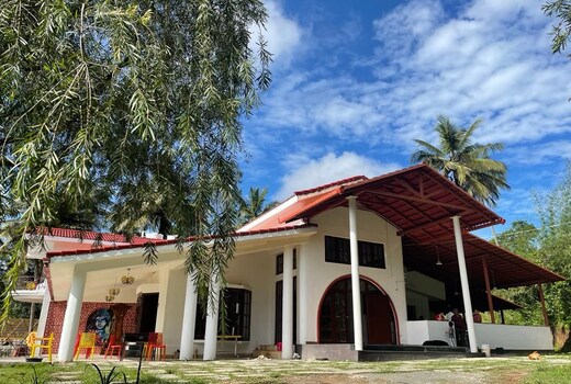 Planters Punch Bungalow