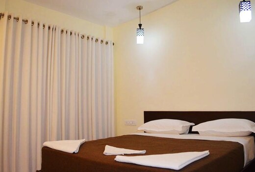 The Peak Resorts