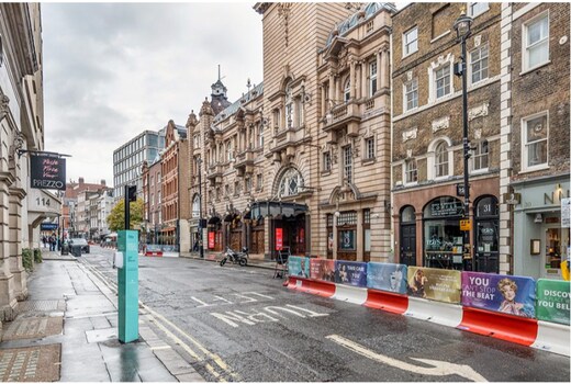St Martins Lane
