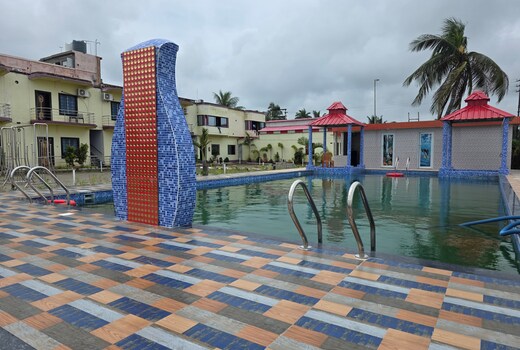 Madhuri Lake And Resorts