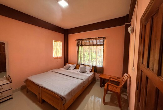 Get Together Guesthouse and Restaurant
