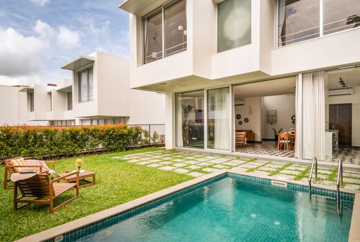 La Agueda by The Blue Kite - 2BHK Private Pool & Garden Villa, Near Candolim Beach (10)