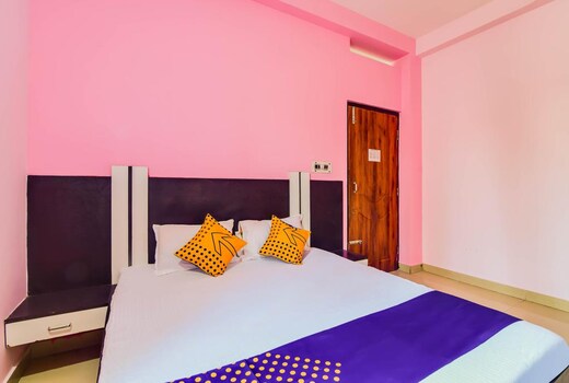 Hotel Skylark