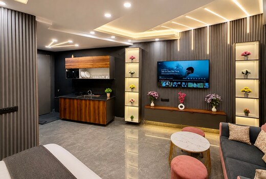 Elite Living Studio