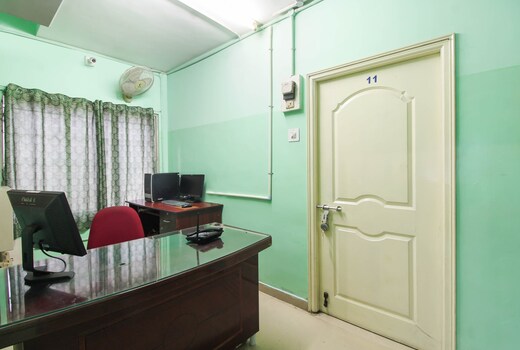 Hotel O Royal Residency