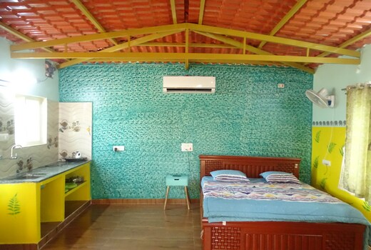 MangoHut Farmhouse Villa