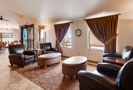 Best Western West Hills Inn