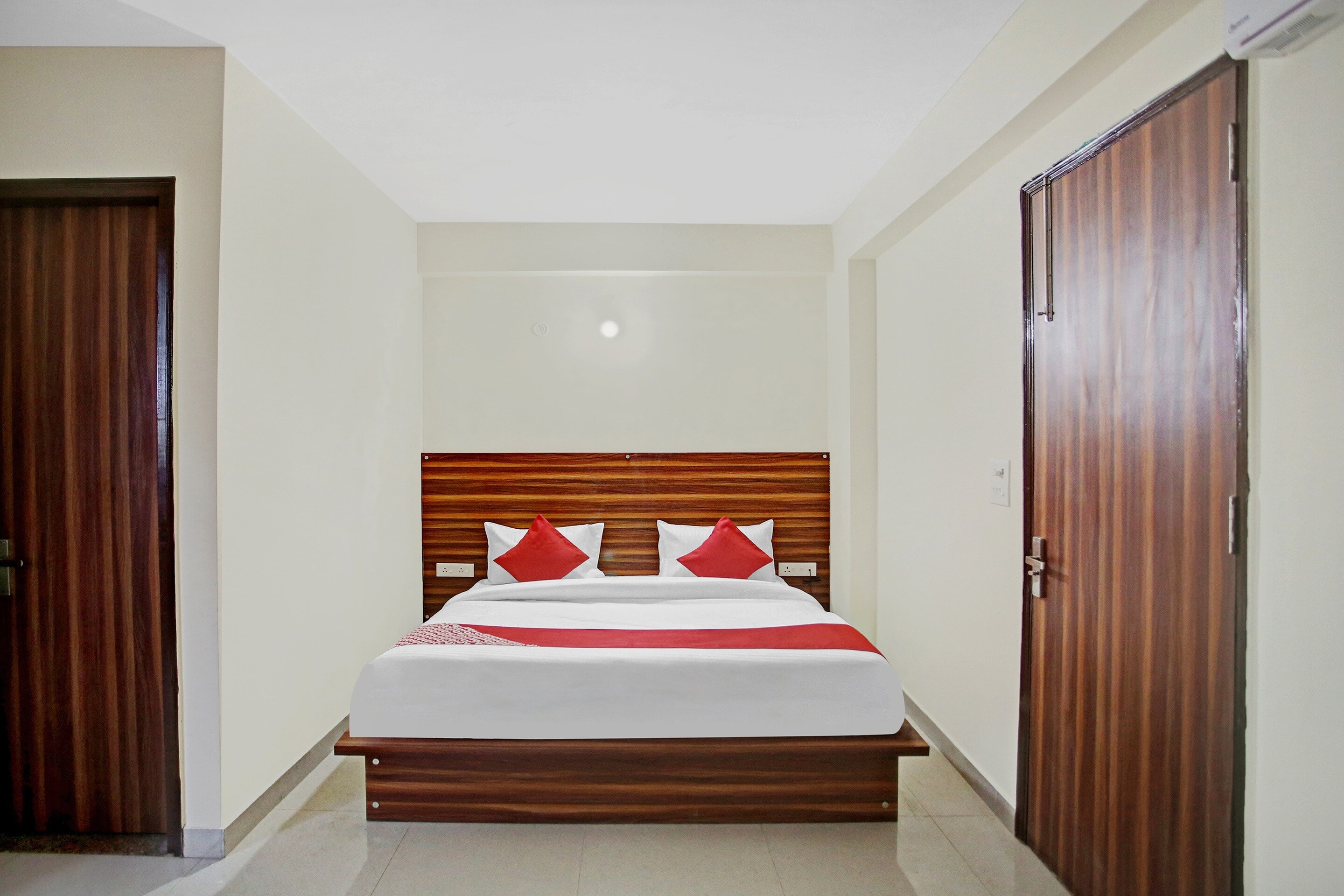 Hotel O Bhoomi Residency