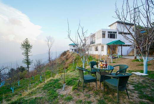 Crested View