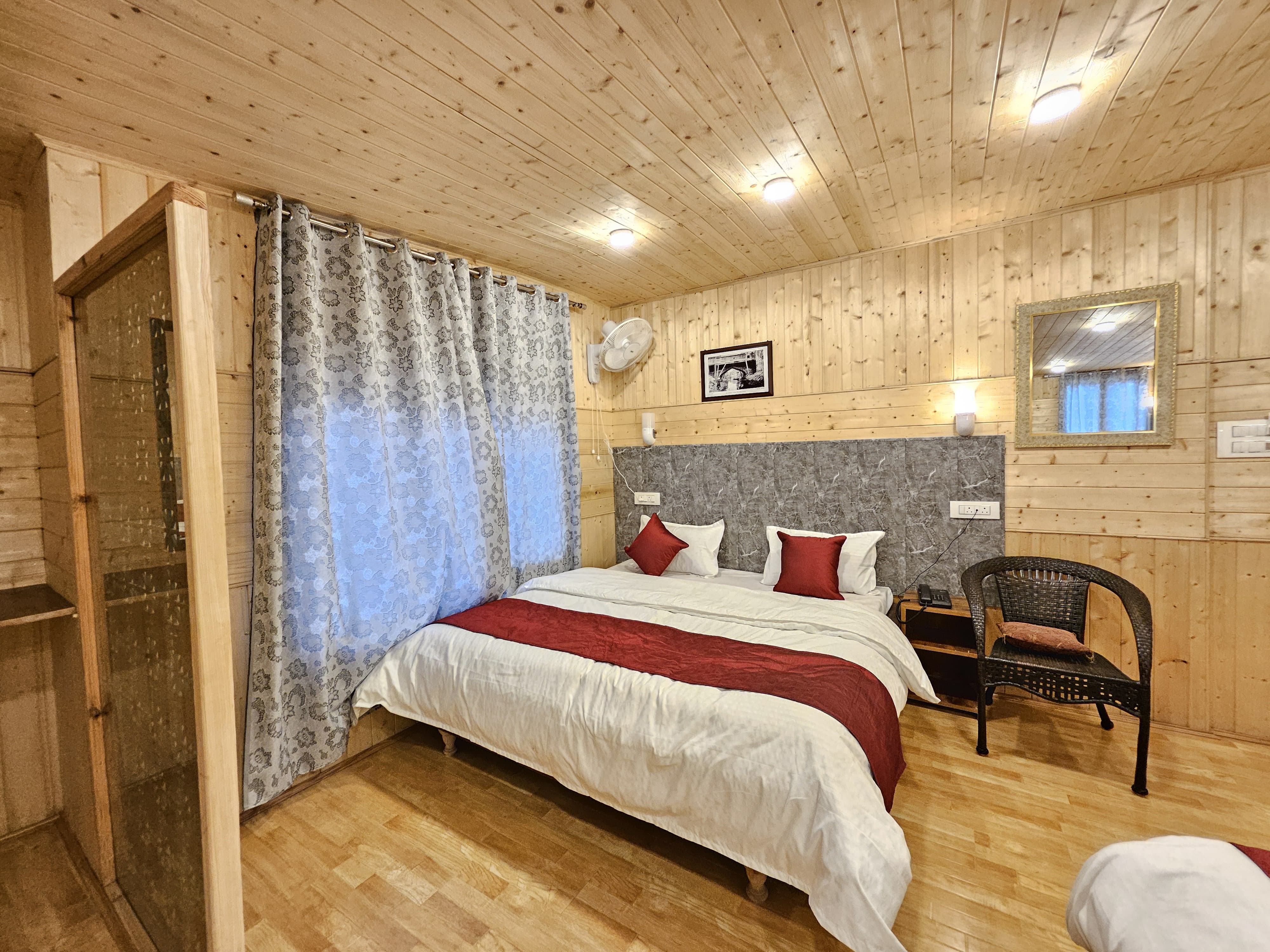 Hotel Akbar Collections