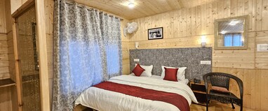 Hotel Akbar Collections