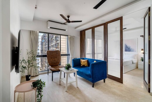 Brio Studio near BKC Pool Wi Fi Kitchen