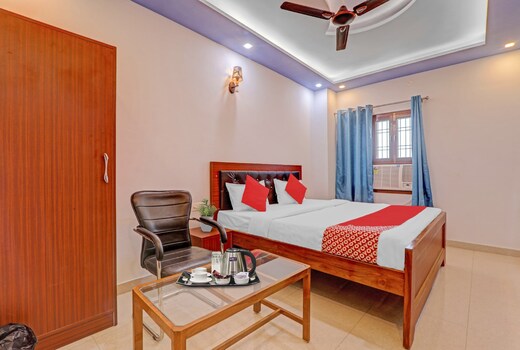 Hotel O Chauhan Palace