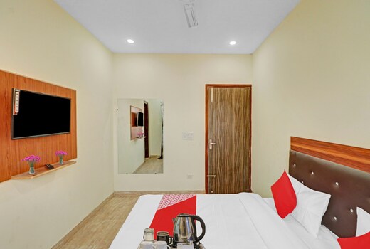 Hotel O Happy Moments