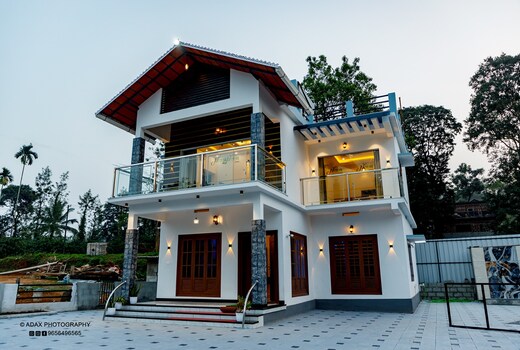 NAYMOON POOL VILLA WAYNAD