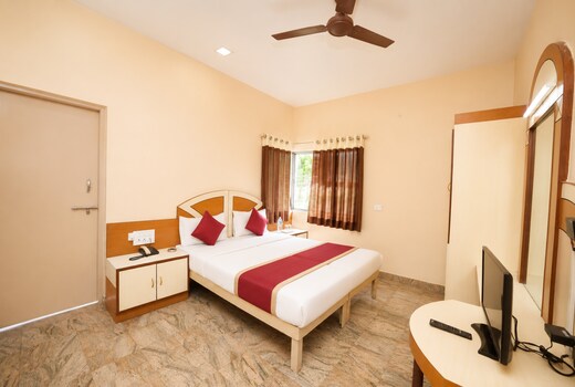 Hotel Sai Raja