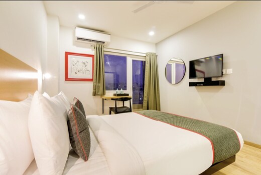 Hotel Aravali Inn & Banquet Hall