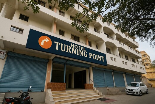 HOTEL TURNING POINT