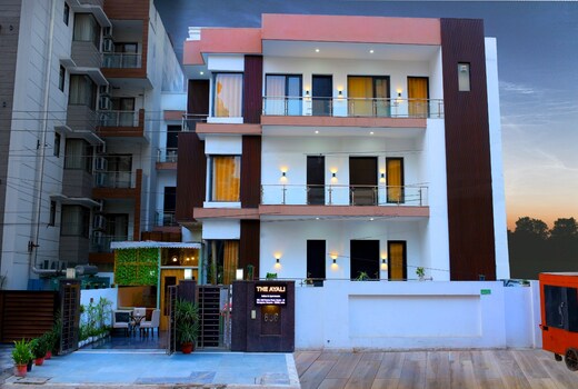 The Ayali Suites & Apartments @GolfCourse