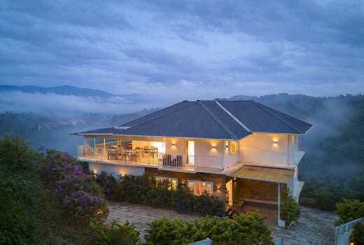 Munnar Ice Pellets Resort by VOYE HOMES