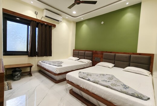 Hotel Shiv Sagar Palace