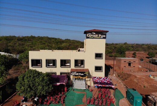 Hotel Captain Plaza