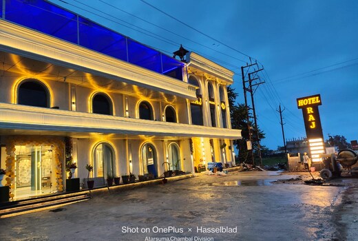 Hotel Raj Palace, Morena