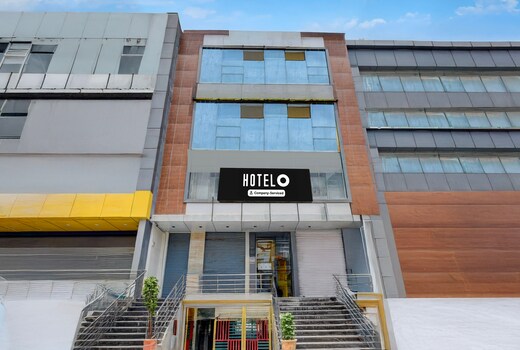 Hotel O Saibaba Temple Chintal Formerly Himagiri Luxury Room