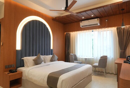 HOTEL RISHIKANYA GRAND
