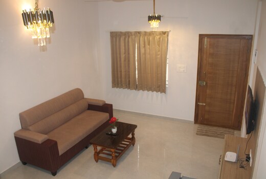 Royal Minerva Suites