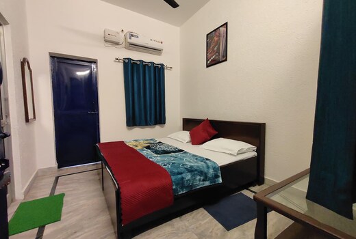 The Pahadi Trail | Rooms and Dorms